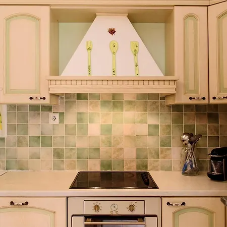 Jasmine Of Poseidonia